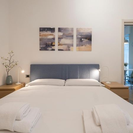 I Host Apartment - Montesuello 9 Milano Eksteriør billede