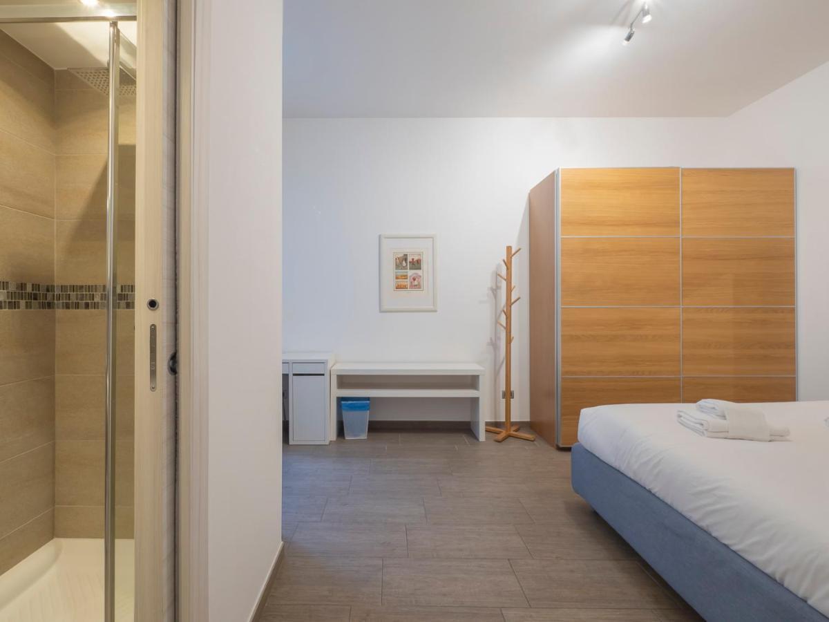 I Host Apartment - Montesuello 9 Milano Eksteriør billede