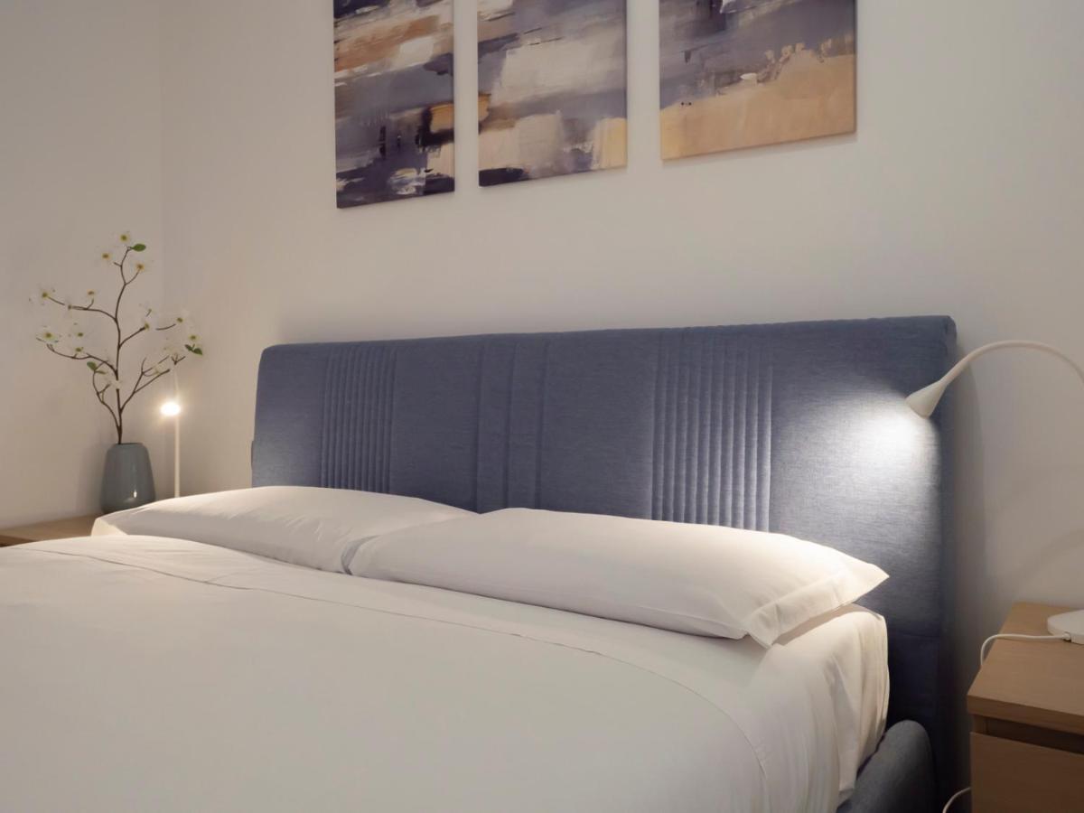 I Host Apartment - Montesuello 9 Milano Eksteriør billede