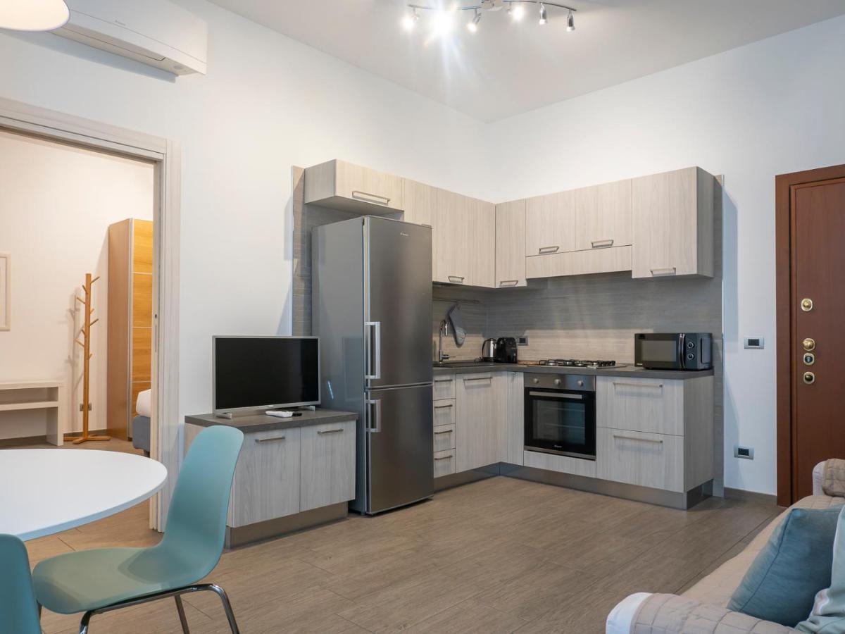 I Host Apartment - Montesuello 9 Milano Eksteriør billede